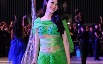 Lộ ngực khi diễn, Thái Hà bị phạt 5 triệu đồng