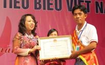 Những anh hùng hiến máu