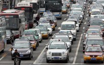 Trung Quốc hạn chế lượng xe công