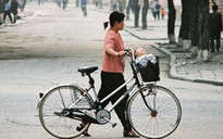 Phụ nữ Triều Tiên được phép đi xe đạp sau 20 năm