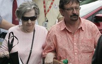 Bà cụ 84 tuổi trúng số 590 triệu USD