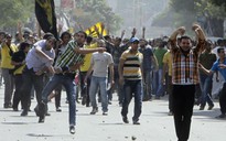 Ai Cập: Hơn 300 người thương vong trong bạo loạn đường phố