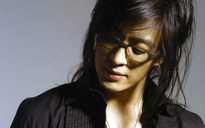 Truy lùng danh tính bạn gái Bae Yong Joon