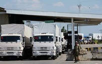 Đoàn xe Nga vượt biên giới Ukraine