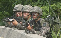 Hai lính nghĩa vụ Hàn Quốc treo cổ tự tử