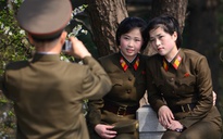 Nữ sinh Triều Tiên thi nhau phẫu thuật thẩm mỹ để xuất ngoại