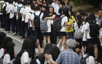 Vụ chìm tàu Sewol: Học sinh sống sót trở lại trường trong nước mắt