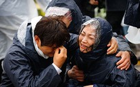 Vụ chìm tàu ở Hàn Quốc: Thắt lòng người đợi chờ