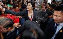 Thủ tướng Yingluck bị “lật đổ”