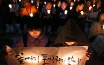 Những đám tang đắng lòng trong vụ chìm tàu Sewol