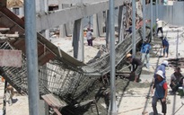 Sập dầm ngang chợ Mũi Né, 2 công nhân bị thương