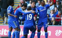 Demba Ba tỏa sáng, Chelsea thách thức Liverpool