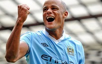 Man City phá két, quyết giữ chân Kompany và Aguero