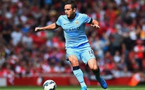 Lampard giúp Man City cản bước Chelsea