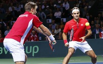 Federer và Wawrinka thua trận đôi, tuyển Thụy Sĩ lâm nguy