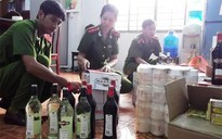 Bắt xe khách chở 160 chai rượu Chivas nhập lậu