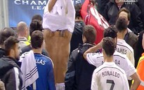 Đổi áo với Pepe giữa trận, Balotelli bị cho ngồi ngoài