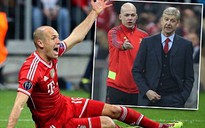 HLV Wenger lại tố Robben ăn vạ