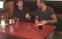 David Beckham và Tom Cruise giản dị đi “pub”