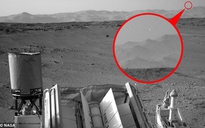 NASA giải thích loạt ảnh nghi UFO trên sao Hỏa