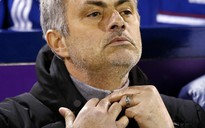 HLV Mourinho lại chỉ trích khả năng kết liễu đối phương của Chelsea