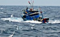 Kiểm ngư Trung Quốc đánh trọng thương 2 ngư dân Việt Nam