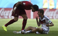 HLV Mourinho mắng Pepe sau trận thua thảm Đức