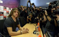 Carles Puyol tuyên bố rời Barcelona