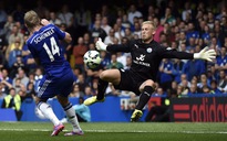 “Người nhện” Schmeichel trổ tài, Leicester vẫn trắng tay trước Chelsea