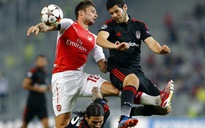 Ramsey nhận thẻ đỏ, Arsenal hòa chật vật trên sân Besiktas