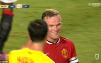 Rooney suýt ghi bàn thắng “ma”