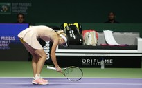 Sharapova thua kịch tính Wozniacki