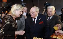 Pháp: Cha con nhà Le Pen cãi nhau tung tóe