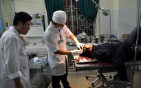 Quảng Ngãi: Côn đồ xông vào bệnh viện chém người