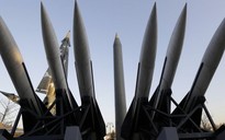 Ông Kim Jong-un giám sát bắn 7 tên lửa phản đối Mỹ-Hàn