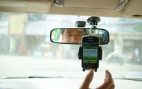 Đề xuất khống chế số lượng ô tô chạy Uber, GrabTaxi