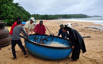 Gần 100 du khách bị kẹt trên đảo Lý Sơn