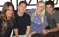 Messi, Suarez dẫn bạn gái ăn mừng chiến công