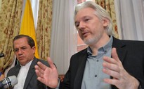 Nhà sáng lập WikiLeaks thoát cáo buộc tấn công tình dục