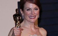 Julianne Moore - “người biết khỏa thân tâm trạng”