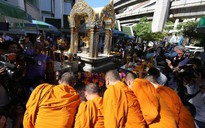 Vụ đánh bom Bangkok: Đền thờ Erawan mở cửa trở lại