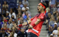 Xem Nadal thua ngược Fognini, trắng tay một mùa Grand Slam