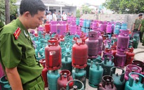 Nổ kho gas, người dân chạy thục mạng