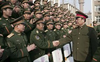 Hai “hổ lớn” Trung Quốc thoát hầu tòa vì ốm nặng