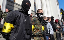 Lực lượng Cánh hữu Ukraine tuyên chiến với chính phủ