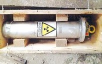 Thiết bị phóng xạ được cất giữ trong két sắt dưới cầu thang!