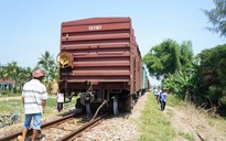 Tàu hàng bị trật bánh, nhiều chuyến tàu bị ảnh hưởng lịch trình