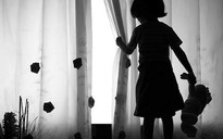 Tạm giam kẻ hiếp dâm bé 2 tuổi nhập viện