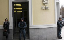 Cảnh sát Tây Ban Nha đột kích "đại gia" ngân hàng Trung Quốc