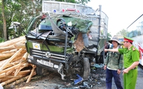 Xe khách đấu đầu xe tải, hơn 10 người bị thương nặng